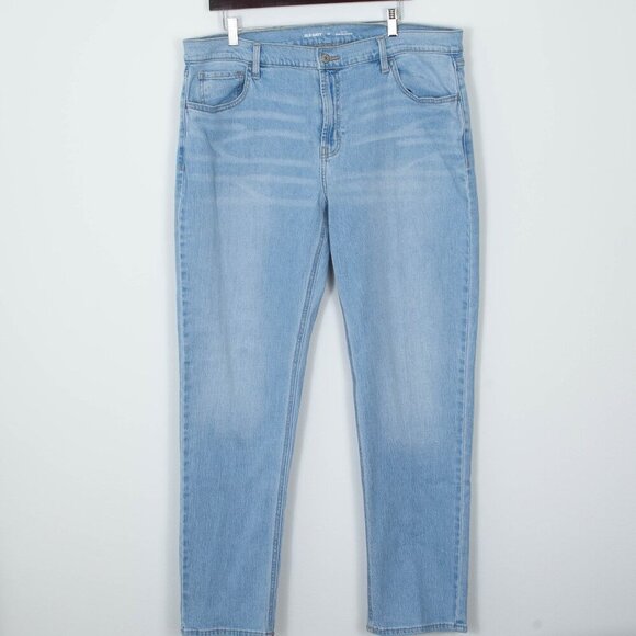 Old Navy Denim - Old Navy Mid Rise Wow Boyfriend Light Wash Denim Jeans Womens Size 16